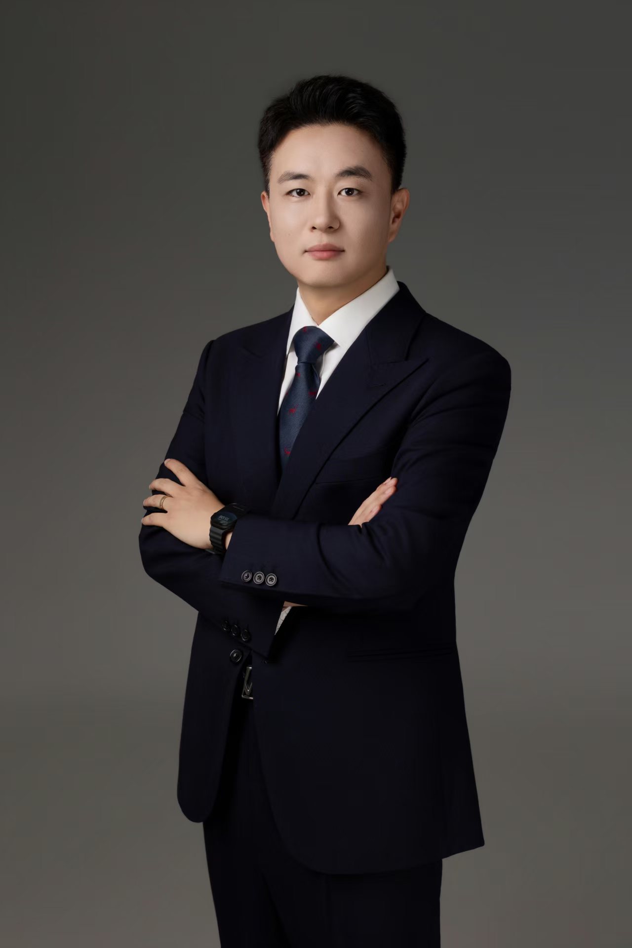 郁晨亮.jpg