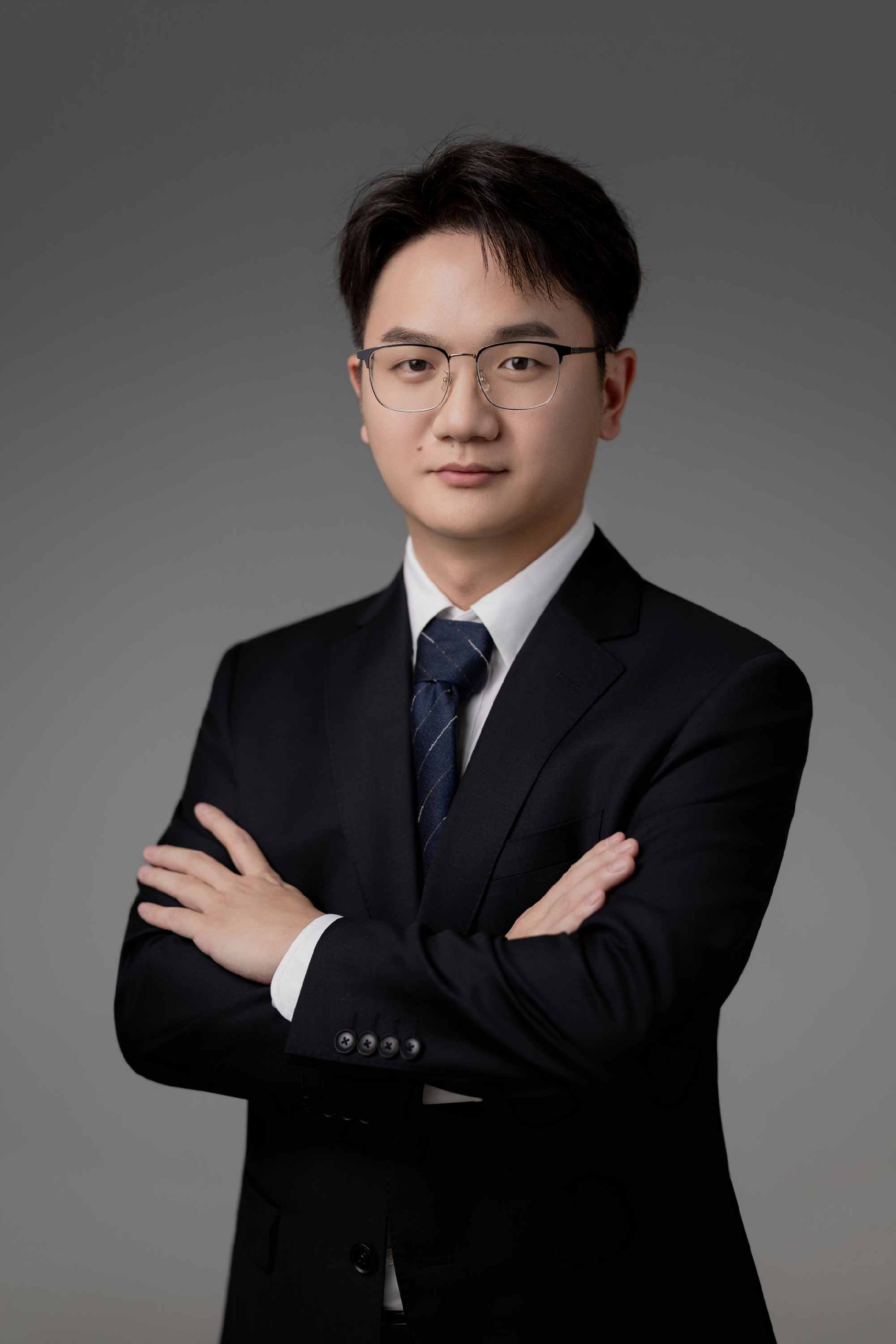 刘智.jpg
